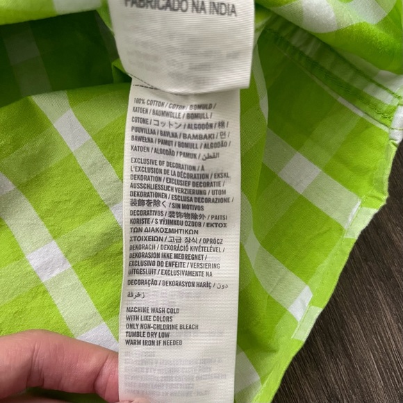 NWT Bundle of Three Hollister Button Downs - Picture 13 of 13